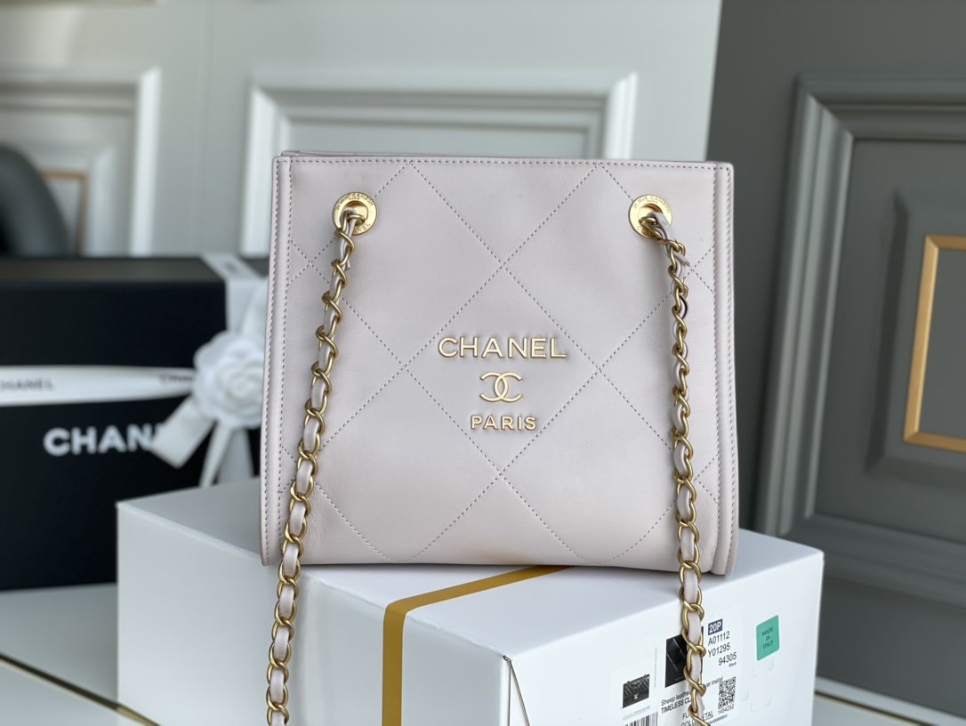 Chanel Shopping Bags